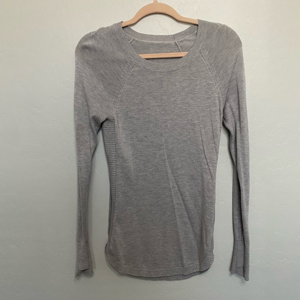 Lululemon Gray Women's Long Sleeve Sweater Top